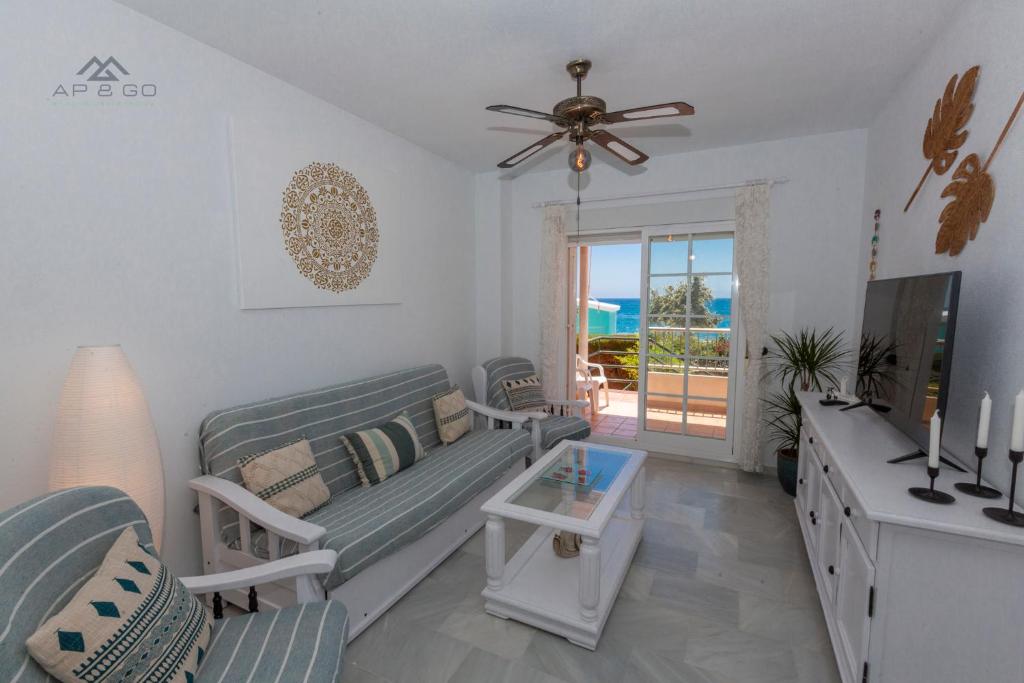Smart Terrace Beachfront seaviews - 5