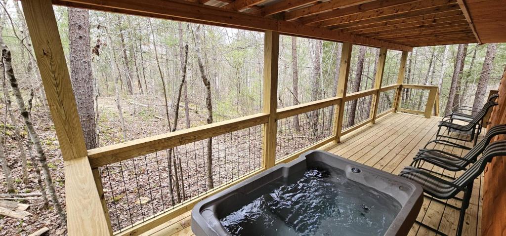 HotTub, Arcade - Less than 15 min to all RRG Attractions, Rogers