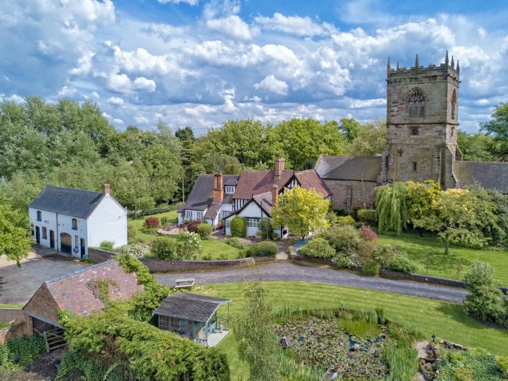Lapley Manor Lodge, Gailey