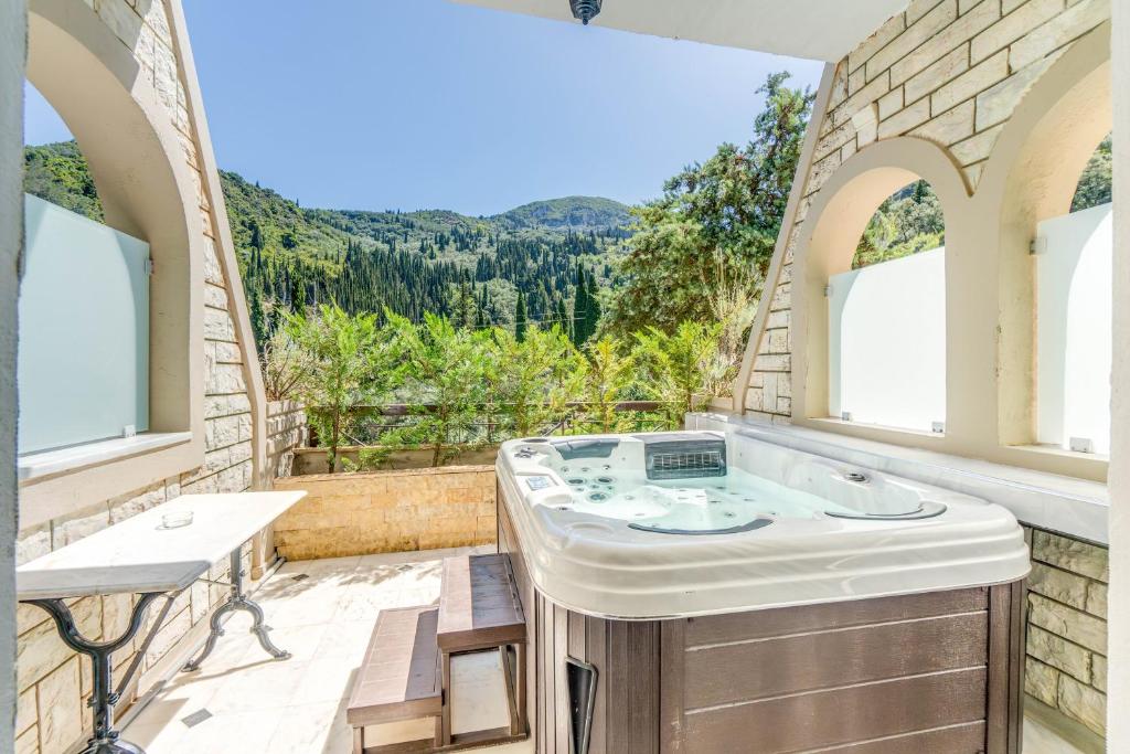 Doliva Studio Anthi private jacuzzi, Agios Gordios