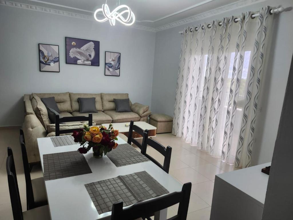 Casa Soluna Vlora, Vlorë