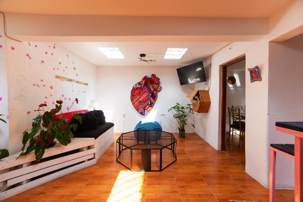 Shared lounge/TV area, Corazon Corteza in San Cristobal De Las Casas