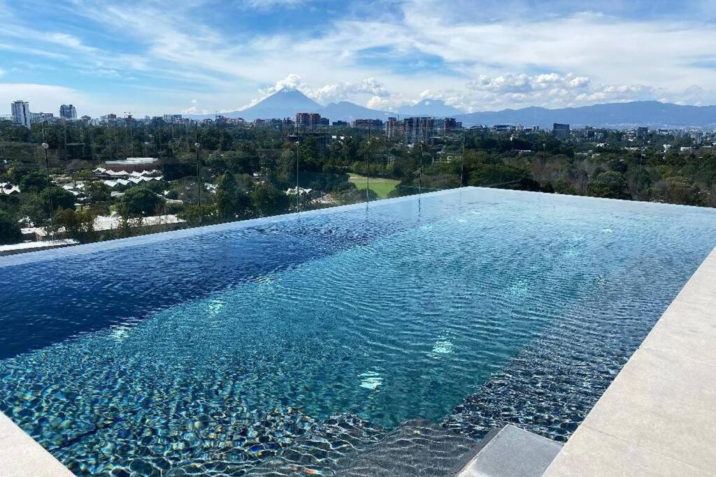 DN3A Spacious apartment in Cayalá with pool, Guatemala