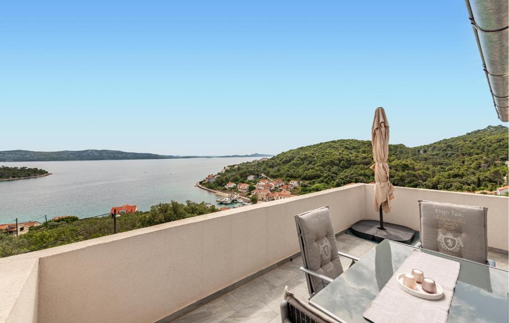 Nice Apartment In Veli Iz, Veli Iž