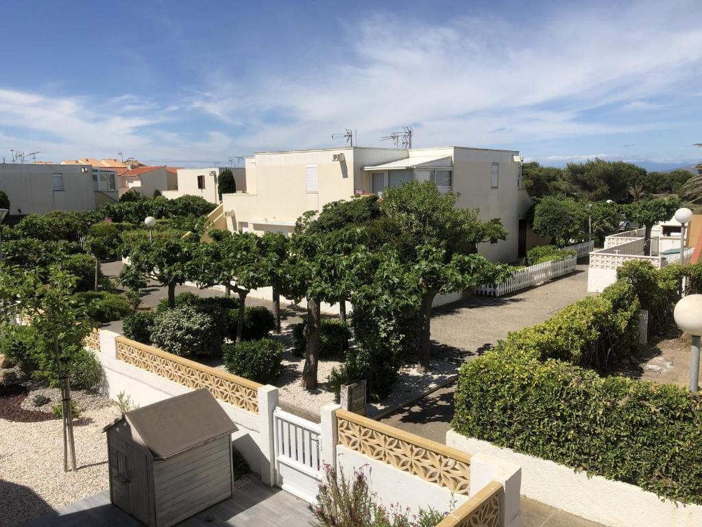 Spacieux T2 pour 4p avec terrasse, parking privé à 400m de la plage, quartier animé, animaux OK - FR-1-799-9 - 3