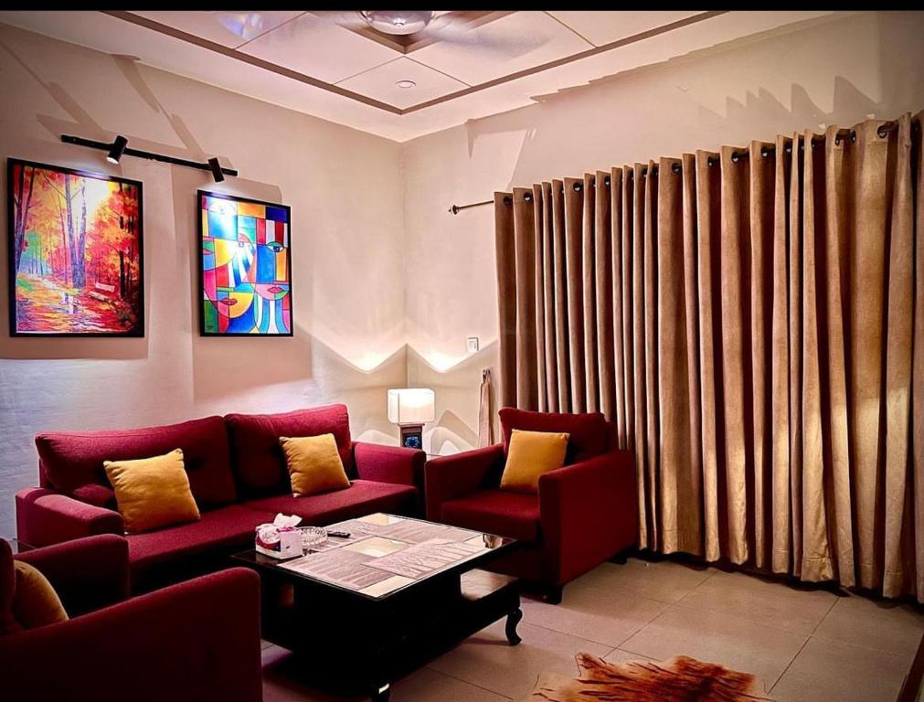 Serenity Corner 2BHK Apt, Islámábád