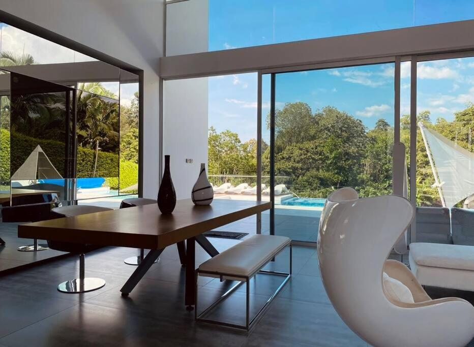 Luxury mansion in heart of Eje Cafetero 15 sleeps! - 2