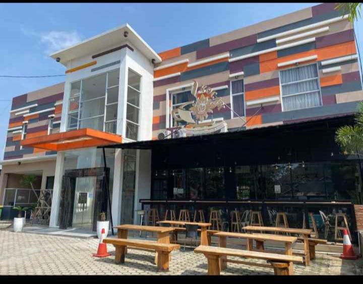 Regency Hotel Pringsewu, Margakaya