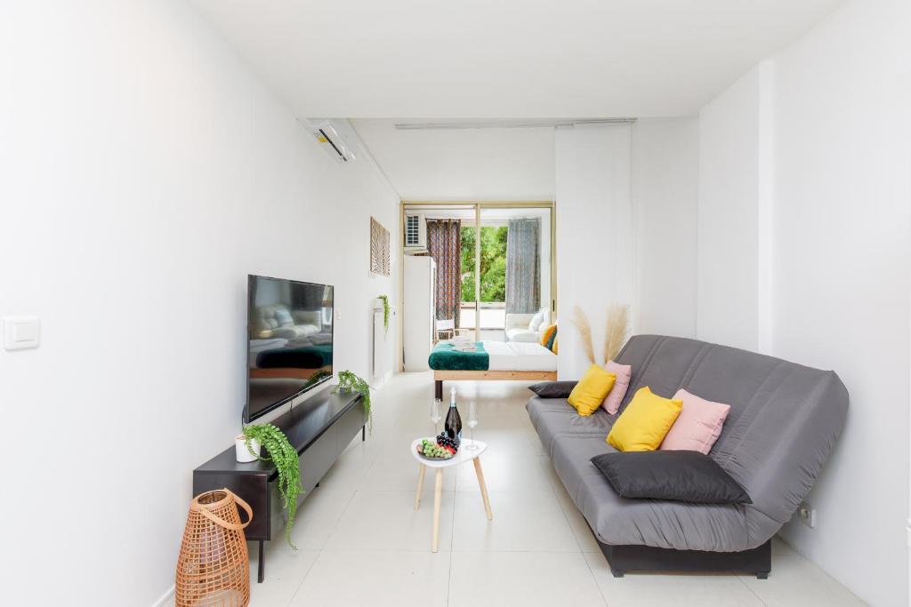 Cozy Home YourHostHelper - 1