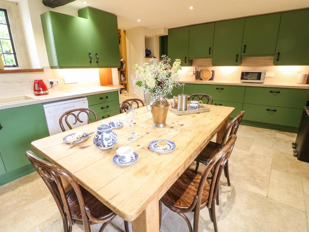 Rood Cottage, Burford photo 3