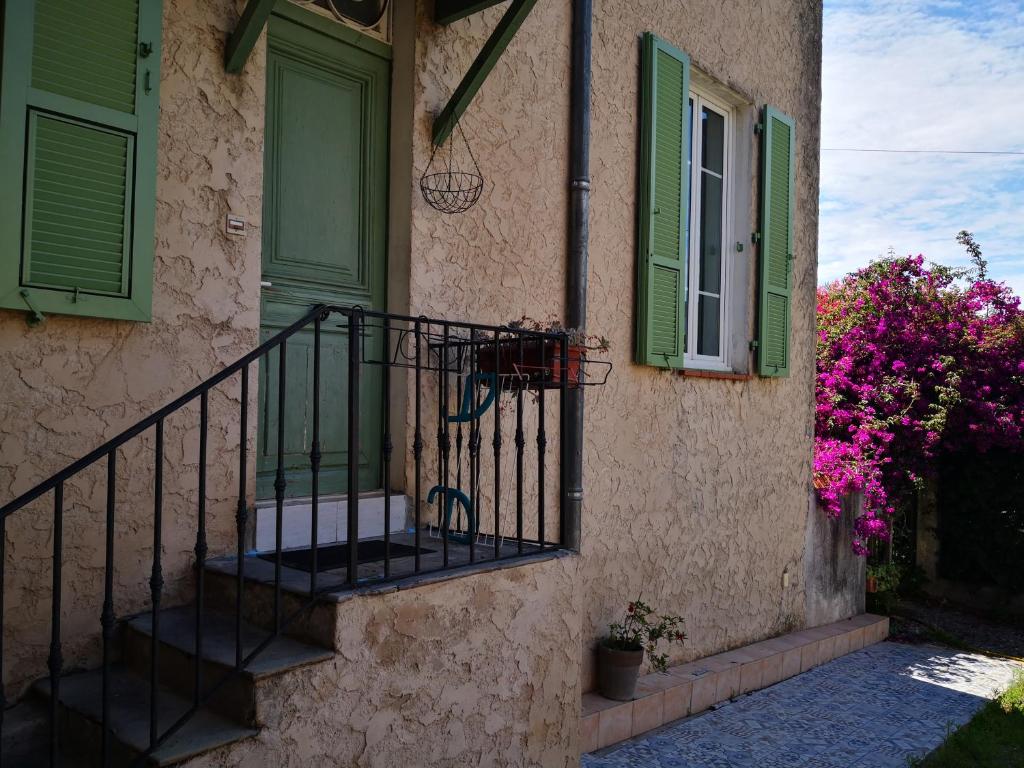 STUDIO dans Villa à Nice Ouest - 2