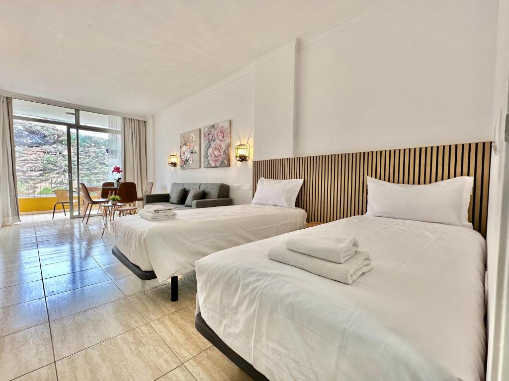 Palm Avenue - Adults Only - - 1