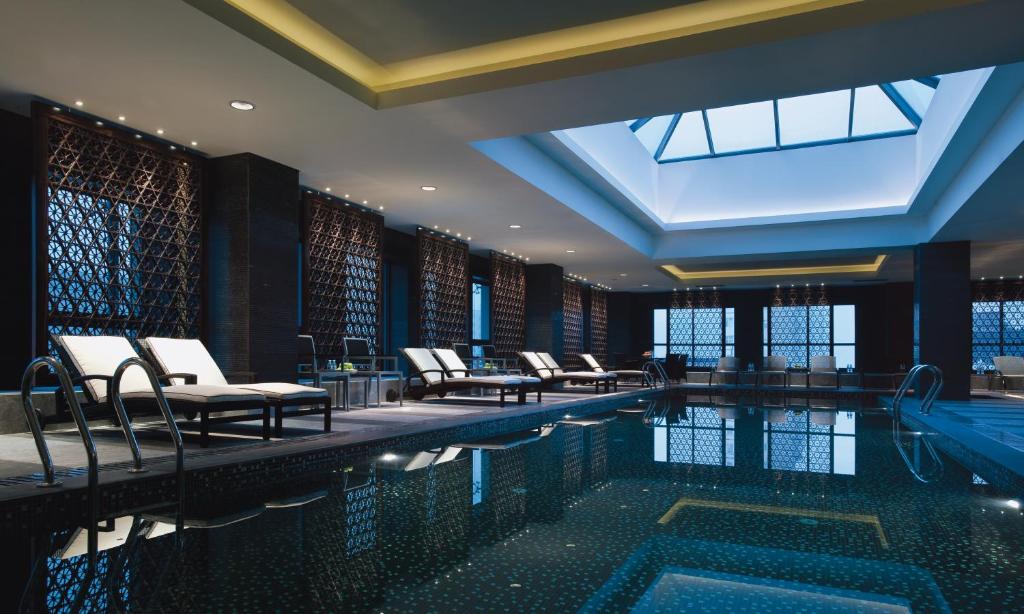 Swimming pool, YANJING HOTEL in Beijing