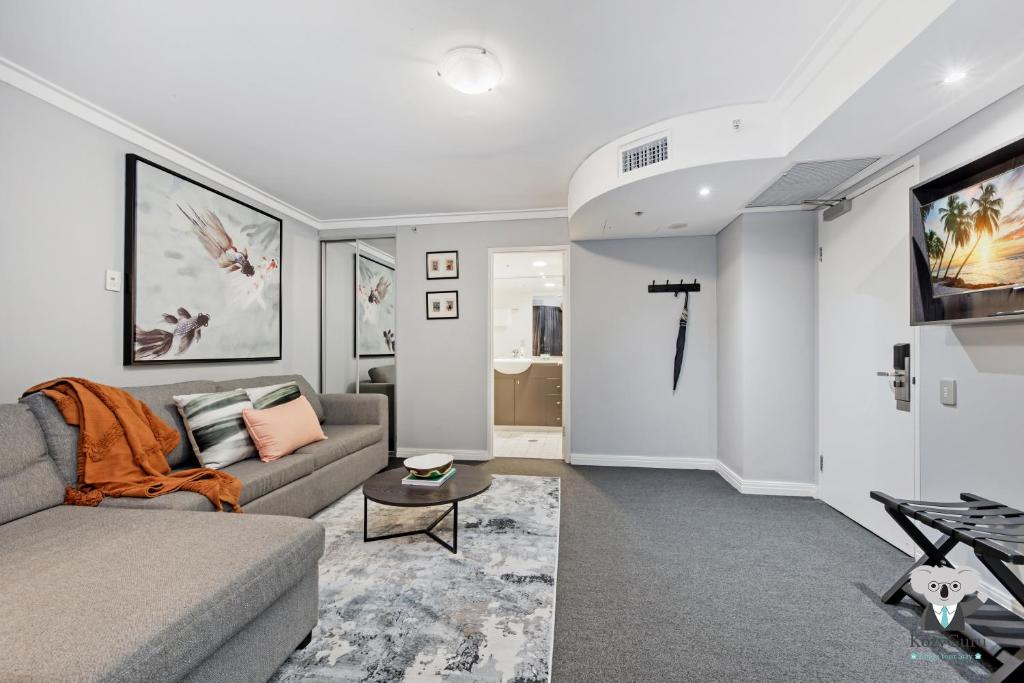 KozyGuru | Haymarket | Cosy City Abode, Sydney