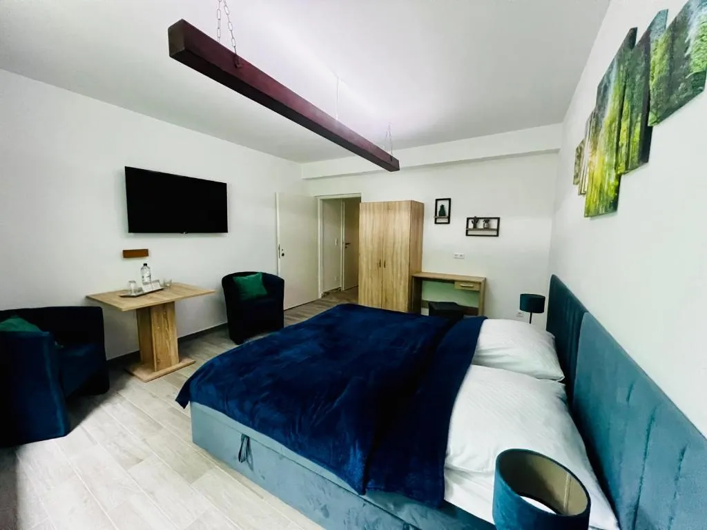 HOLI DAY SPA 2-Bett Zimmer App 4, Hotel in Berlin