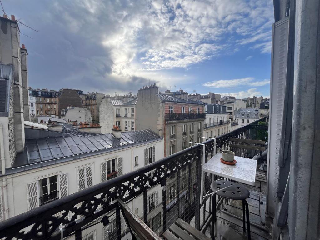 Anna in Paris - 3