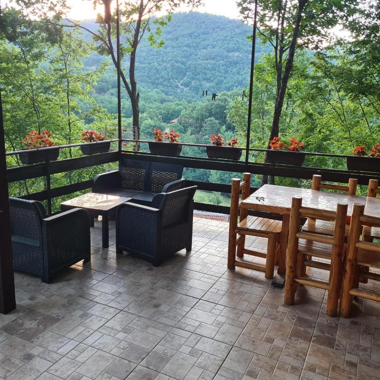 Vikend kuća Jović, Gornja Mahala