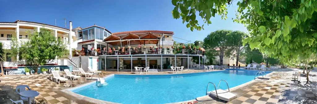 Theofilos Classic Hotel, hotel v destinaci Petra