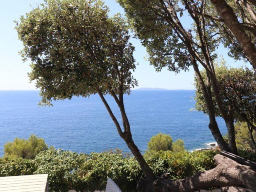 Belle villa à Cavalaire-sur-Mer avec piscine et vue mer - FR-1-100-228 - 4