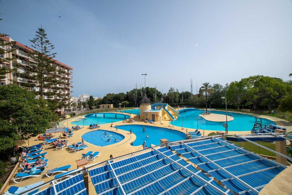 Lolo Home estudio con WiFi, AC y Piscinas, Benalmádena