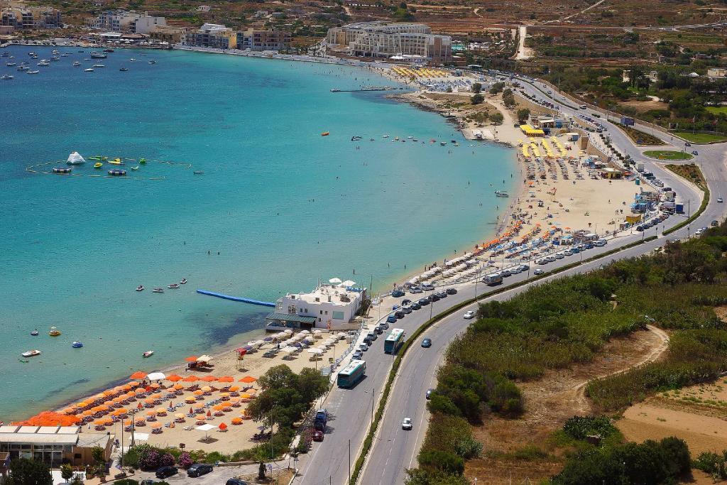 Seashells Apartments with terrace, just off the seafront in Bugibba - by Getawaysmalta photo