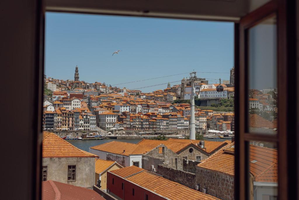 Douro Panoramic Views by Vacationy, Porto