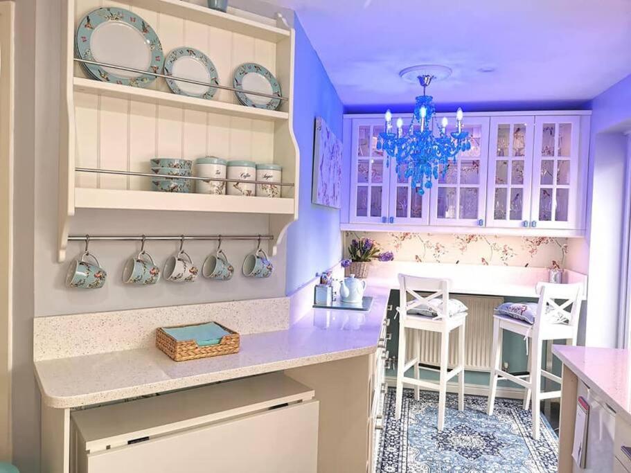 Edale in the Bywaters, Croxley Green