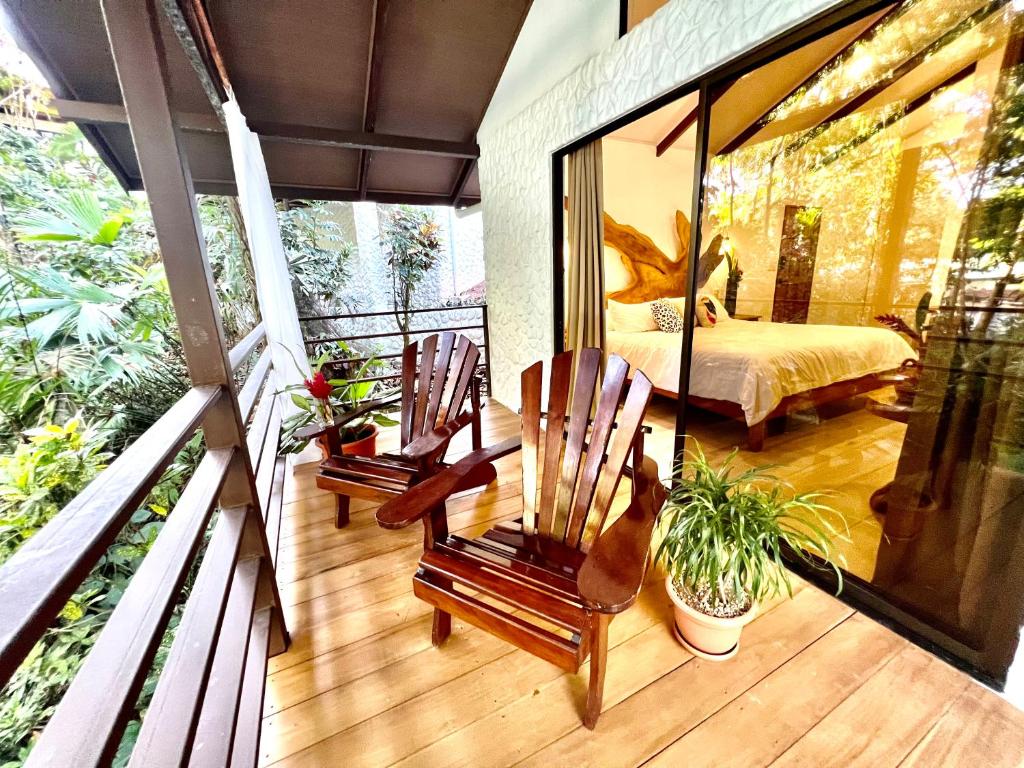 ECOTICA Boutique Hotel