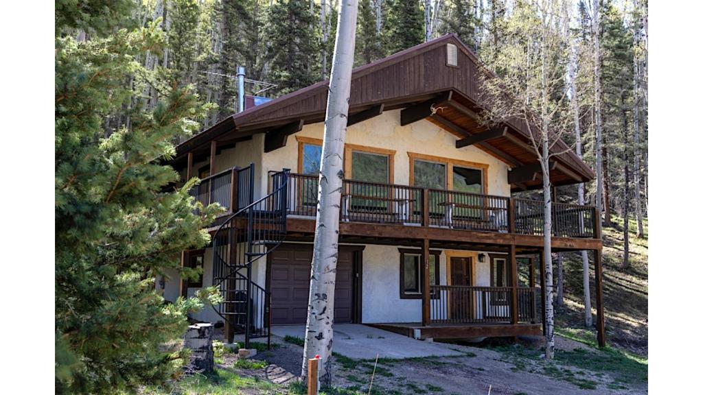 Aspen Hideaway - Fireplace - Grill - Mountain Views, Red River