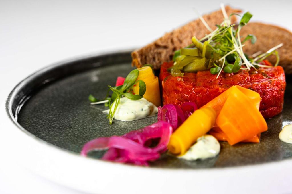 Mâncare şi băutură