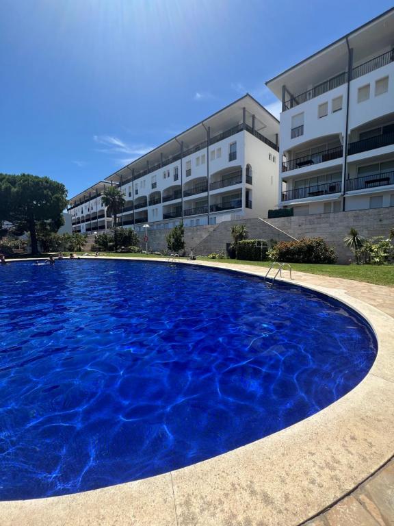 Apartamento en Puerto con Terraza y Vistas al Mar - 1