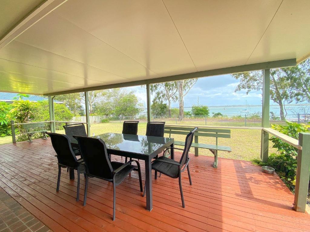 Conway - Burrum Heads- Riverfront - 3BR- Aircon-Pets Welcome, Toogoom