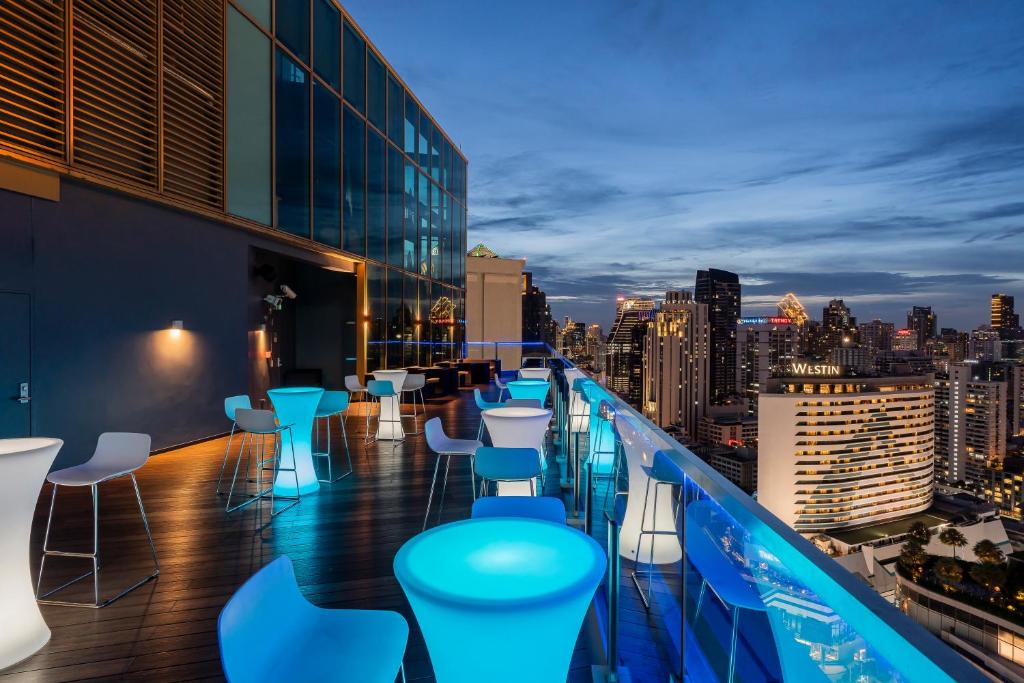 Bar/lounge