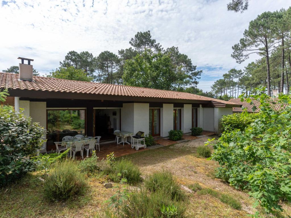 Maison Familiale au Milieu des Pins à Biscarrosse - 6 Pers, 300m du Lac, Ménage Inclus - FR-1-319-573 - 1