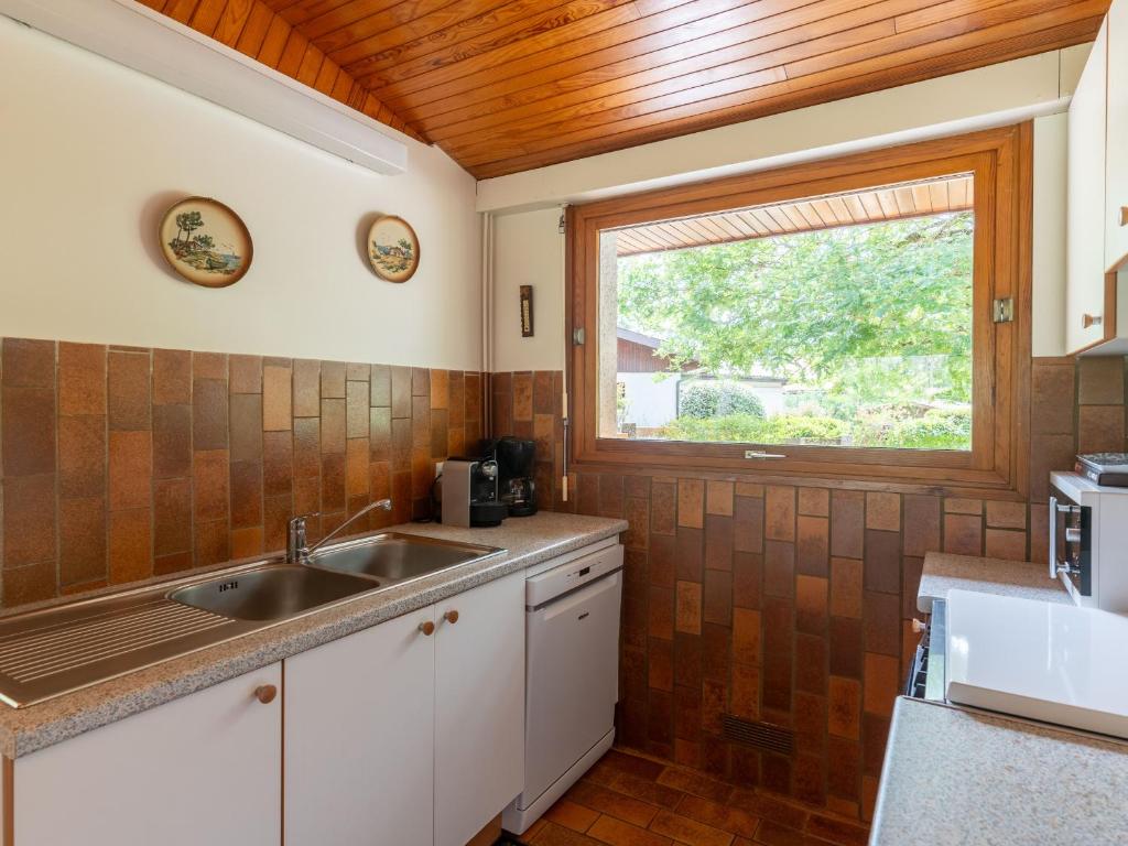 Maison Familiale au Milieu des Pins à Biscarrosse - 6 Pers, 300m du Lac, Ménage Inclus - FR-1-319-573 - 3