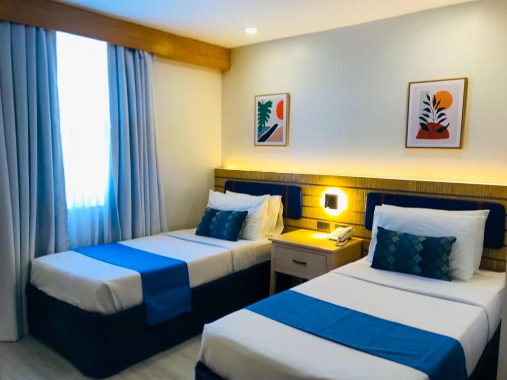 Cebu Cebu Uncle Tom's Cabin Hotel powered by Cocotel room