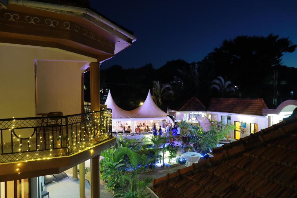 Mowicribs Hotel And Spa 外観