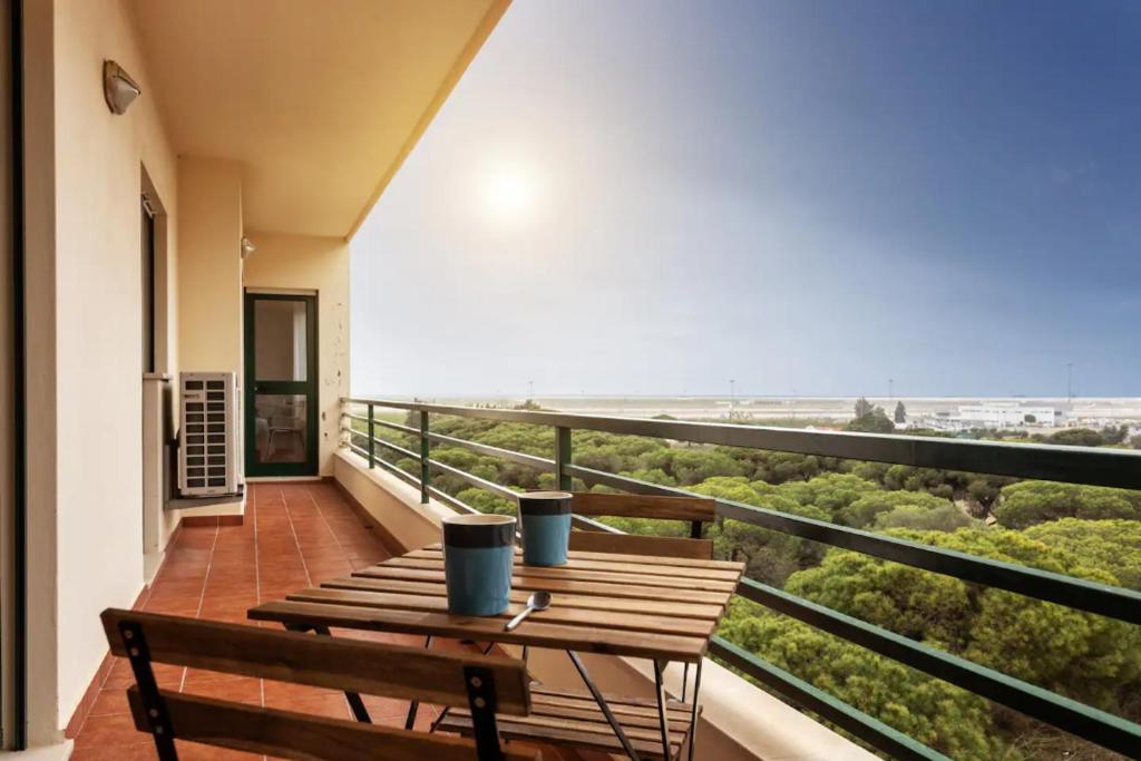 BLife RYA private rooms - Airport stay, Faro