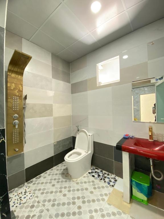 Nhà nghỉ Lý Hùng