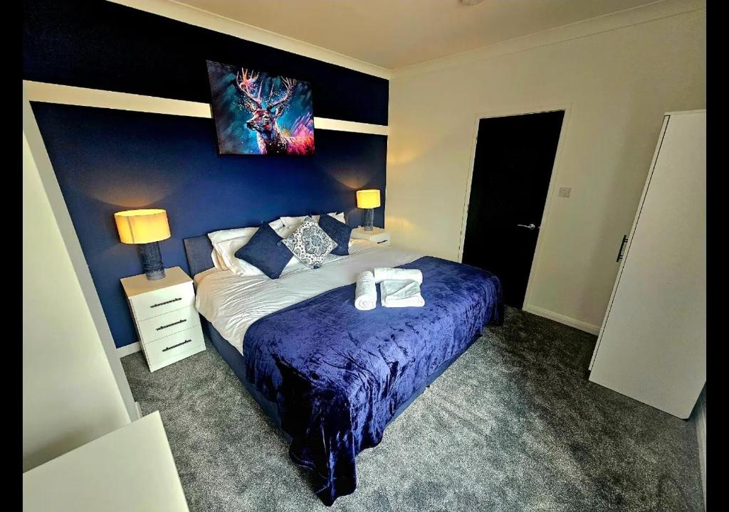 Newly refurbed - sleeps 6 - long stay, Bridgwater