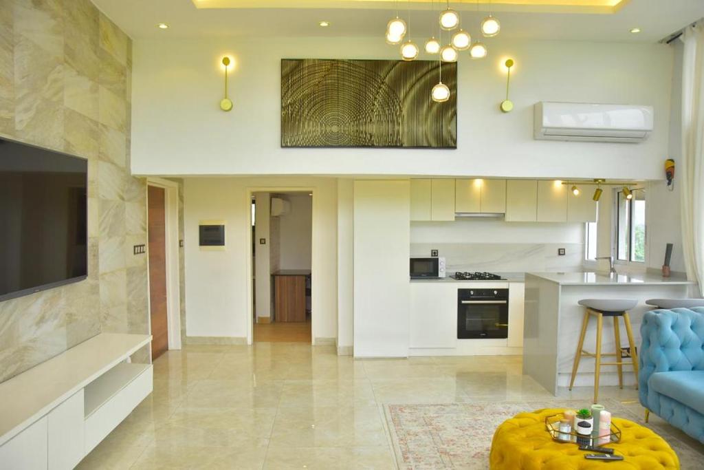 FA Studio LUX, Douala