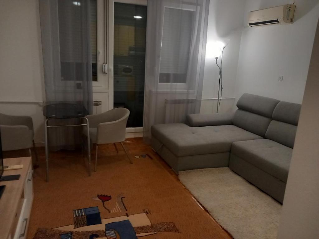 Kleine Wohnung, Donaunähe - 1