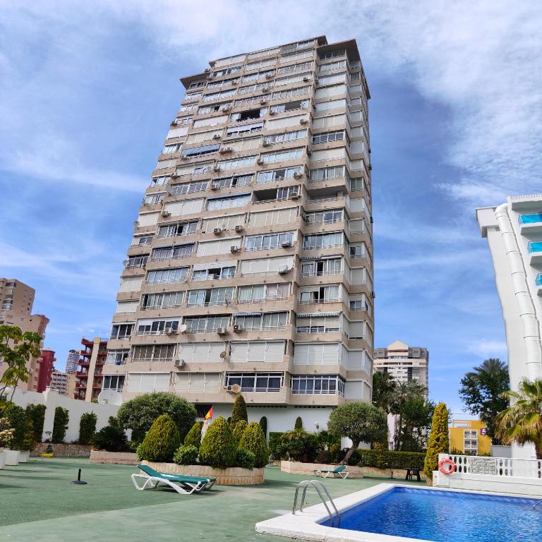Solo familias Torre Domo Benidorm - 4