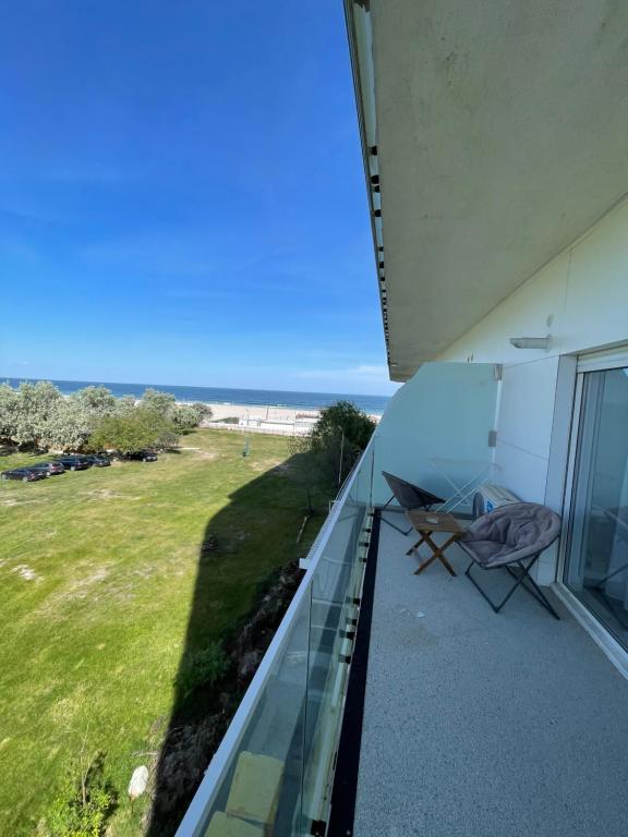 White Tower by Akiro Group, Mamaia