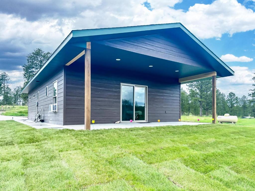 Secret Squirrel Sanctuary, Custer