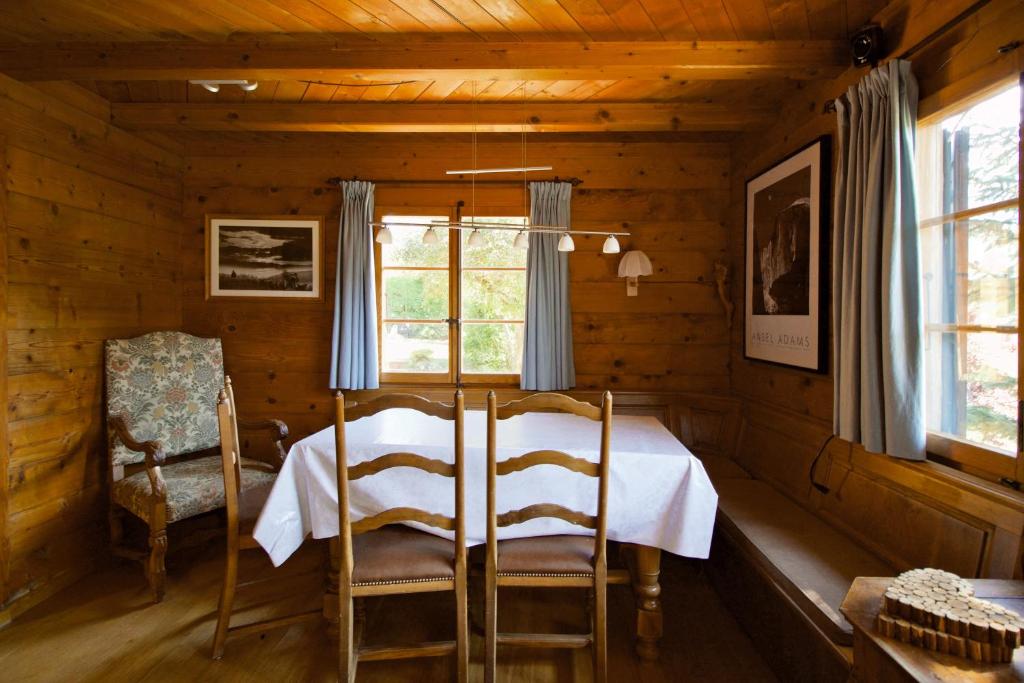 Magnifique chalet familial pour 10 personnes au coeur de Nax - 4