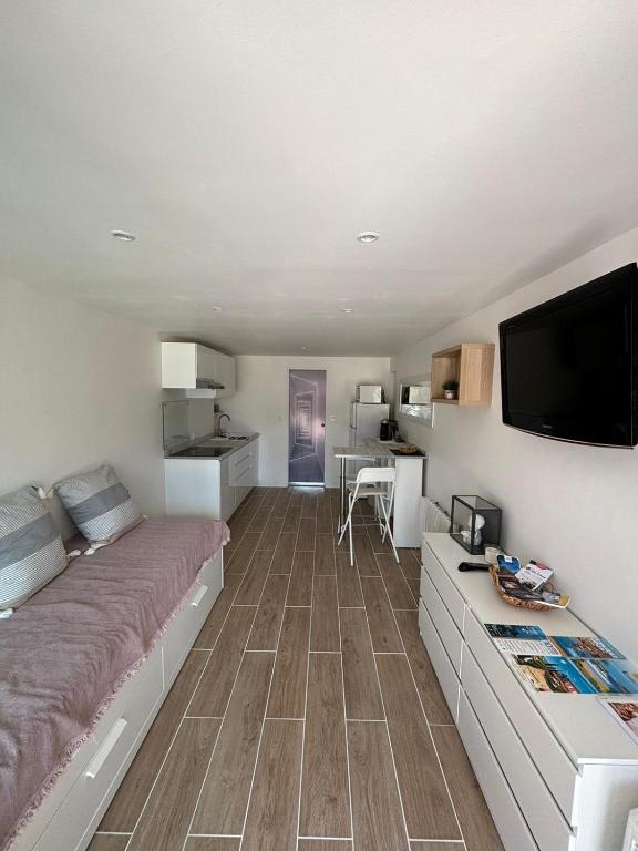 Studio thalie, Bormes-les-Mimosas