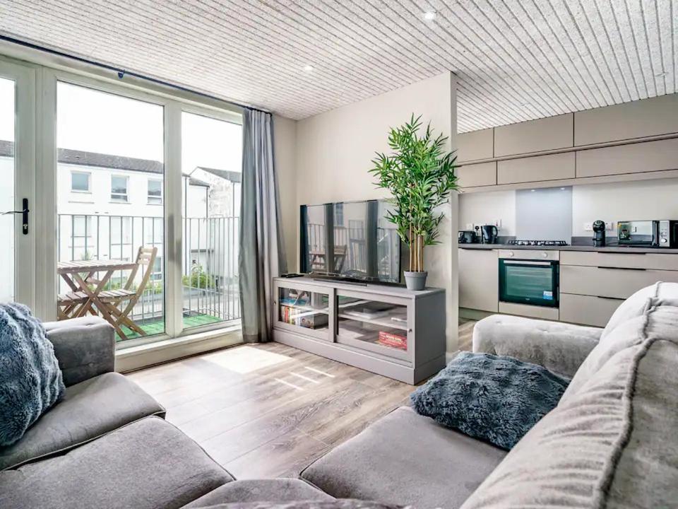 Historical West Belfast 5 Mins to City Centre Pass the Keys, Belfast