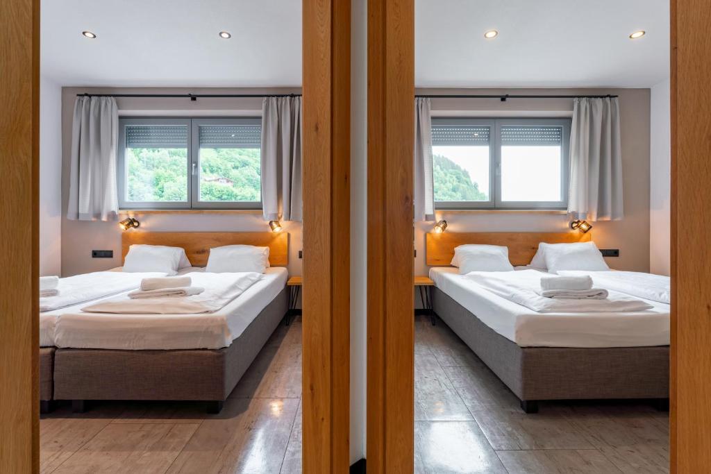 Three-Bedroom Apartment with Balcony Alm 1