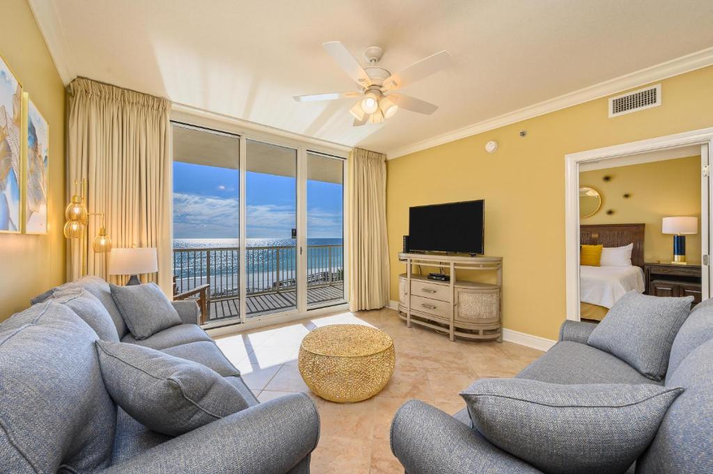 Azure#405-Remodeled High End Glam Beachfront, Fort Walton Beach